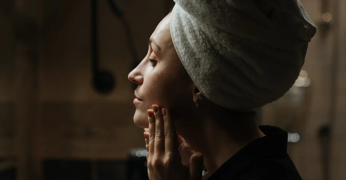 découvrez une routine de soins du soir parfaite pour prendre soin de votre peau avant de dormir. étapes simples, conseils et produits essentiels pour une peau éclatante et reposée au réveil.