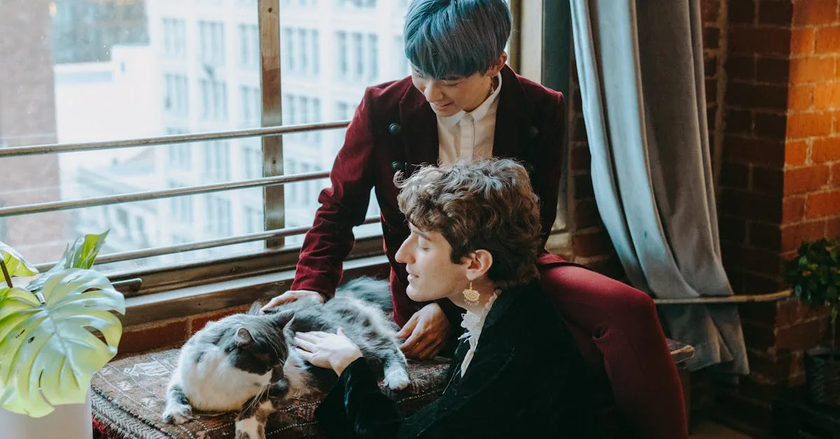 découvrez la coiffure tendance des curtain bangs, une frange rideau qui encadre délicatement le visage pour un style élégant et moderne.