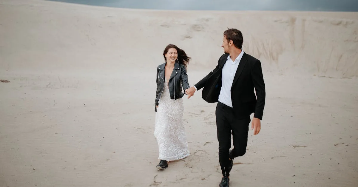 découvrez l'élégance bohème avec notre robe en cuir style veste, alliant audace et féminité pour un look unique et tendance.