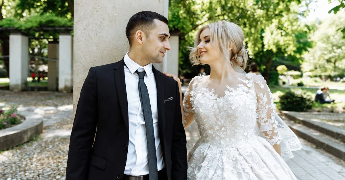 découvrez notre collection de robes de mariée à barbès, paris, alliant élégance et style pour un jour inoubliable.