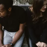 découvrez des conseils et astuces pour construire et entretenir des relations saines, durables et épanouissantes.