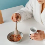 découvrez notre remède raffermissant pour la peau, formulé pour tonifier et revitaliser votre teint en douceur et efficacement.