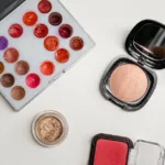 découvrez notre sélection de maquillage pas cher alliant qualité et petits prix pour sublimer votre beauté sans vous ruiner.