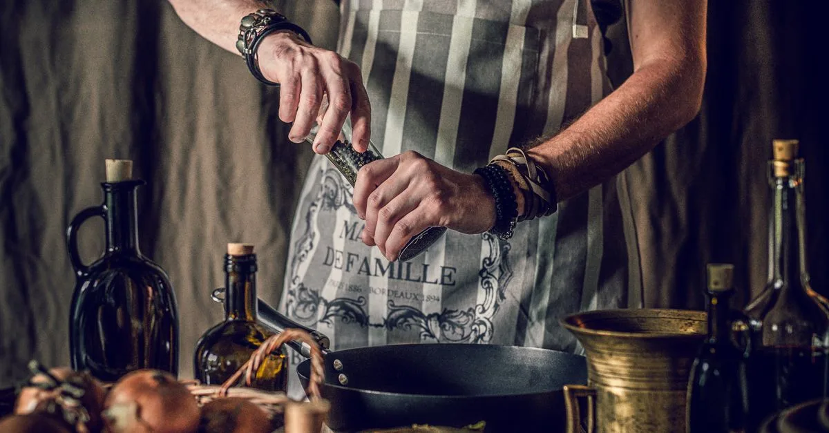 découvrez la gastronomie normande, ses spécialités traditionnelles, ses produits du terroir et ses recettes authentiques qui raviront vos papilles.