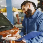 découvrez nos services complets d'entretien de véhicules et d'assurance pour garantir la sécurité et la performance de votre voiture au quotidien.